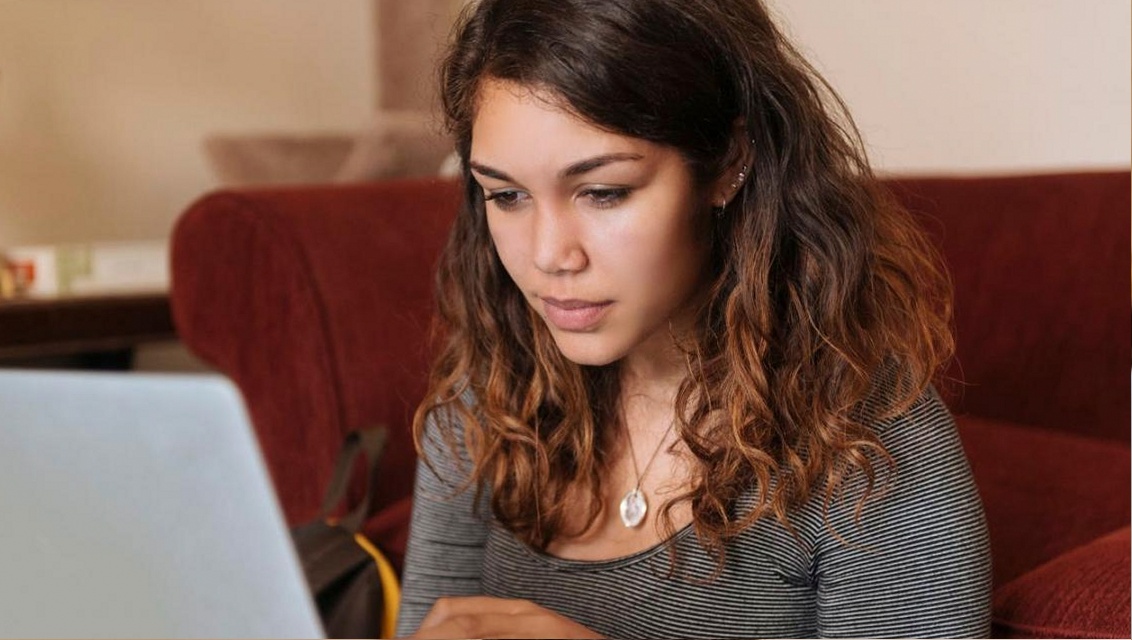 Portuguese language learning environment at Playpromocode